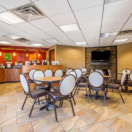 Rodeway Inn & Suites كلاركسفيل المظهر الخارجي الصورة