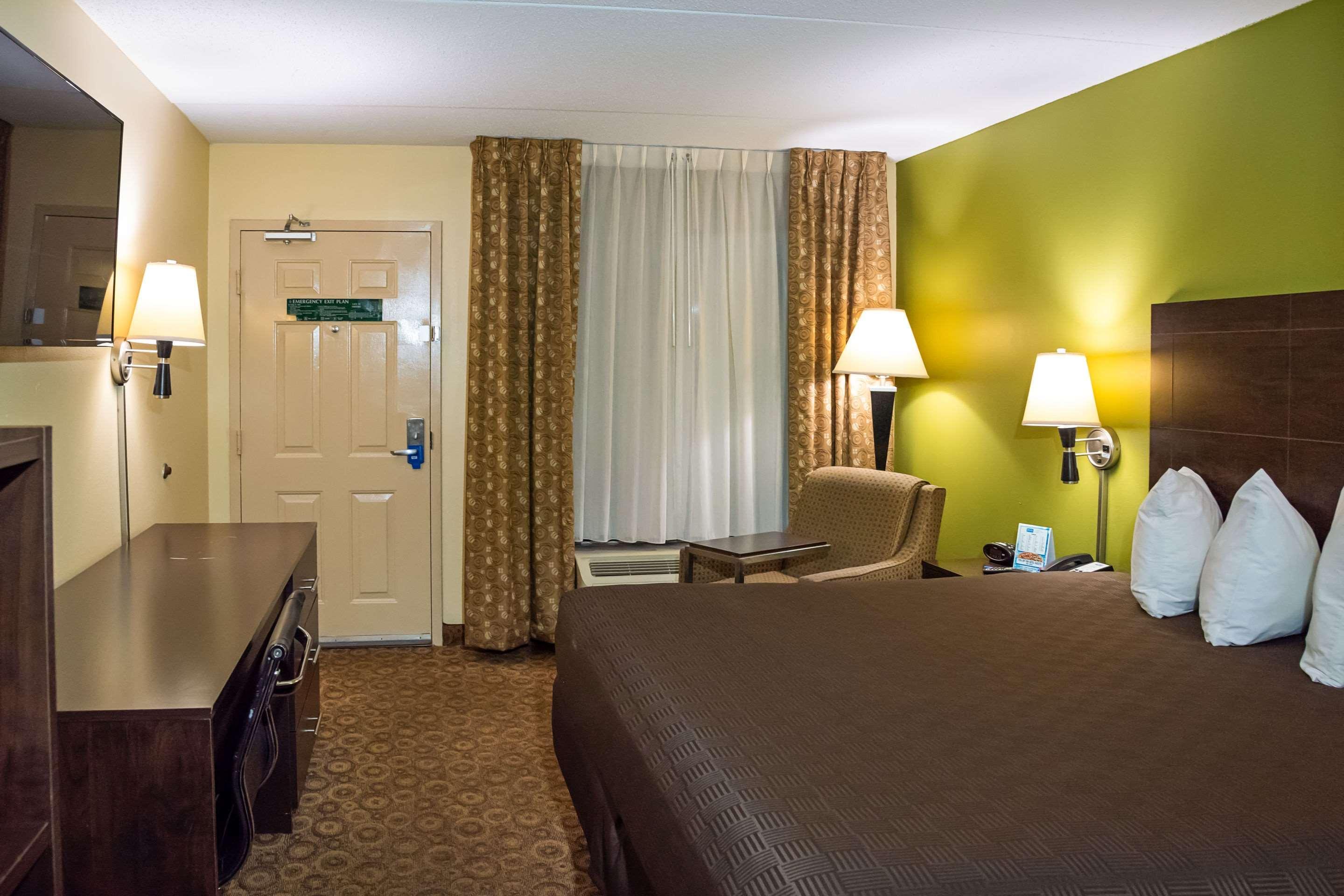 Rodeway Inn & Suites كلاركسفيل المظهر الخارجي الصورة