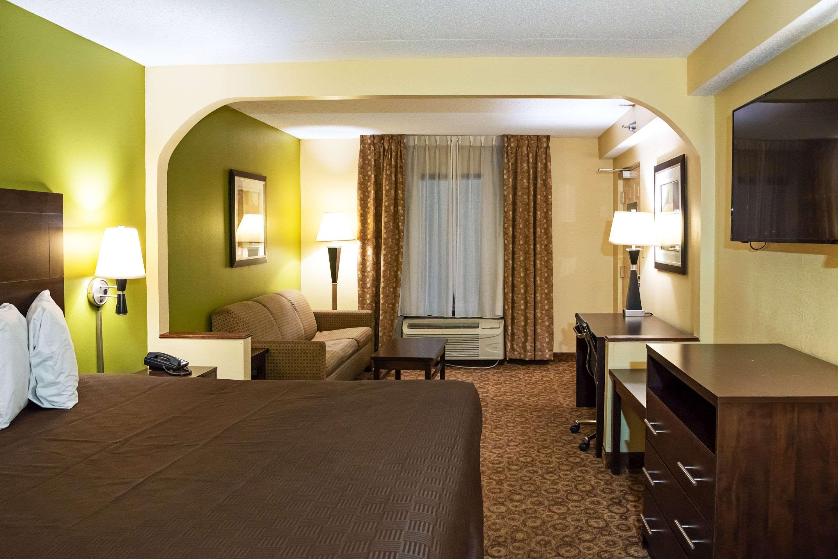 Rodeway Inn & Suites كلاركسفيل المظهر الخارجي الصورة