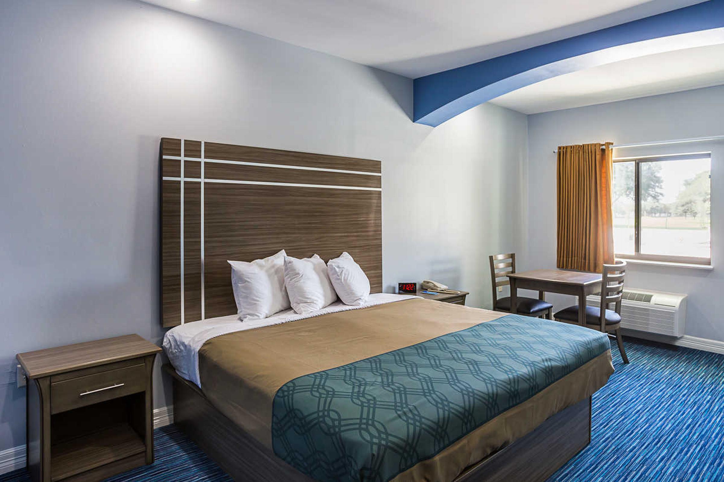 Rodeway Inn & Suites كلاركسفيل المظهر الخارجي الصورة