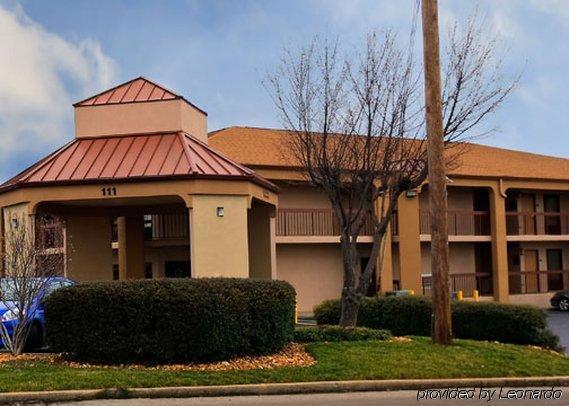 Rodeway Inn & Suites كلاركسفيل المظهر الخارجي الصورة