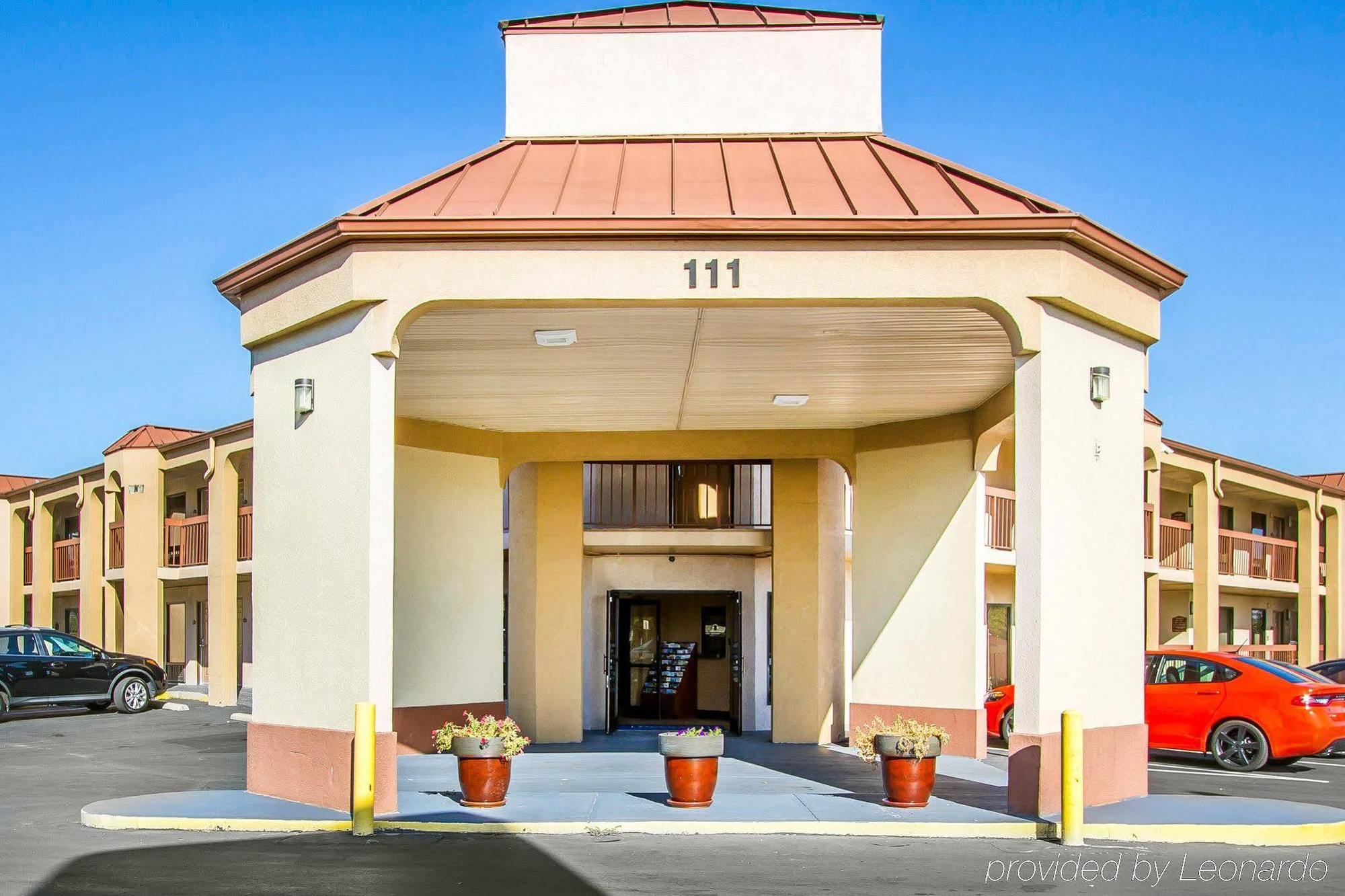 Rodeway Inn & Suites كلاركسفيل المظهر الخارجي الصورة