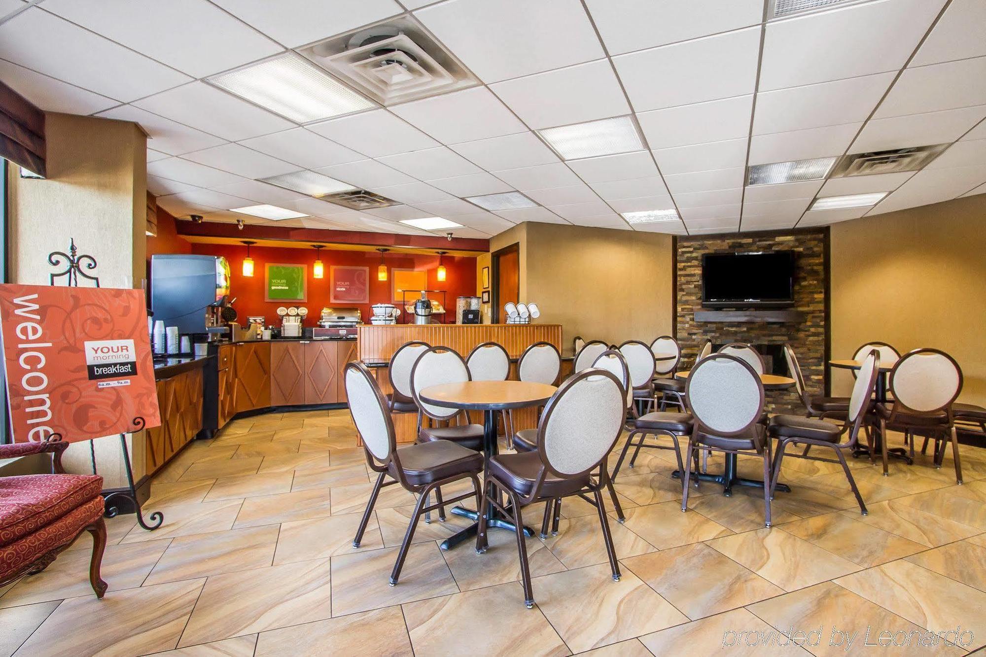 Rodeway Inn & Suites كلاركسفيل المظهر الخارجي الصورة